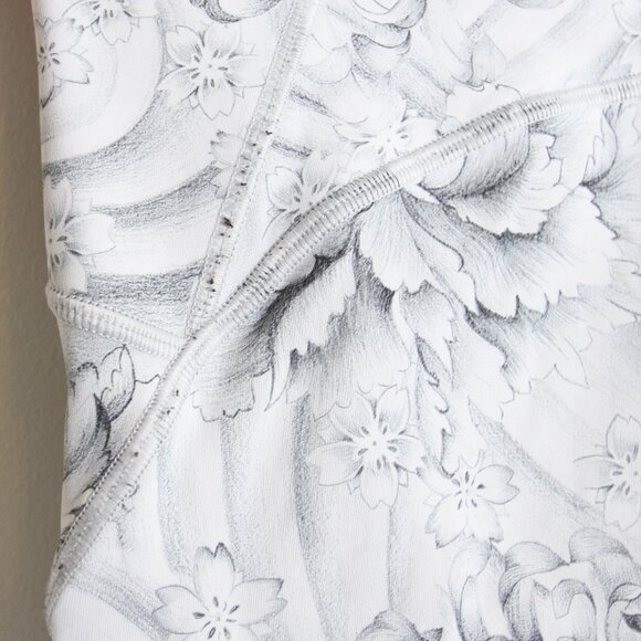 Lululemon Train Times 7/8 Pant Leggings *25" Twine White Multi / White Luxtreme - Picture 10 of 15